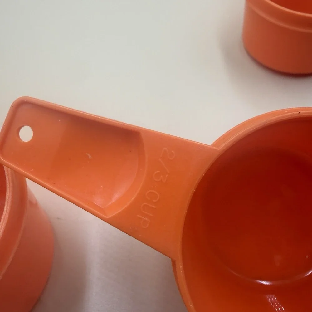 Vintage Tupperware Measuring Cups Set of 4 Missing 1 Cup Orange Retro Kitchen